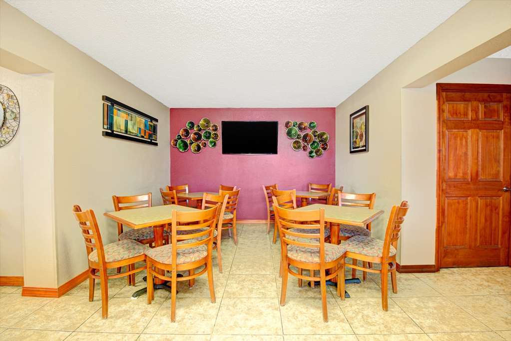 Super 8 By Wyndham Independence Kansas City Restaurante foto