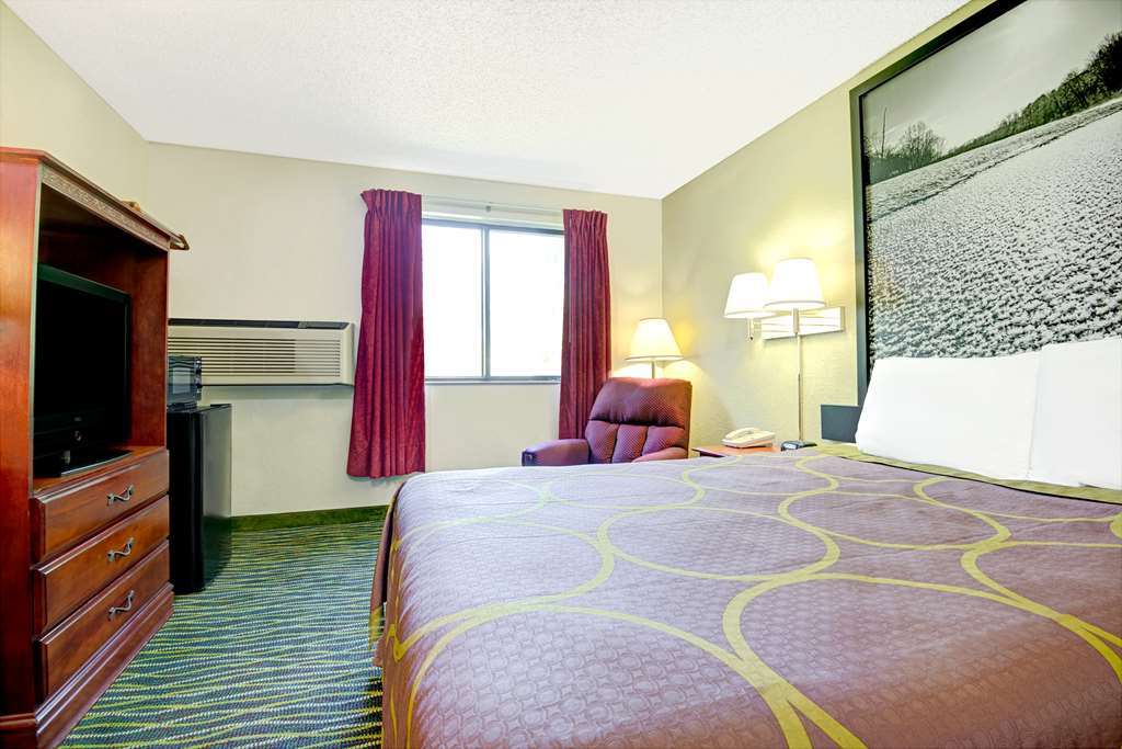 Super 8 By Wyndham Independence Kansas City Habitación foto